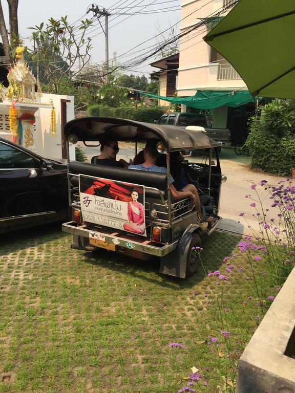 The Home Chiangmai Luxury Guesthouse Chiang Mai Bagian luar foto