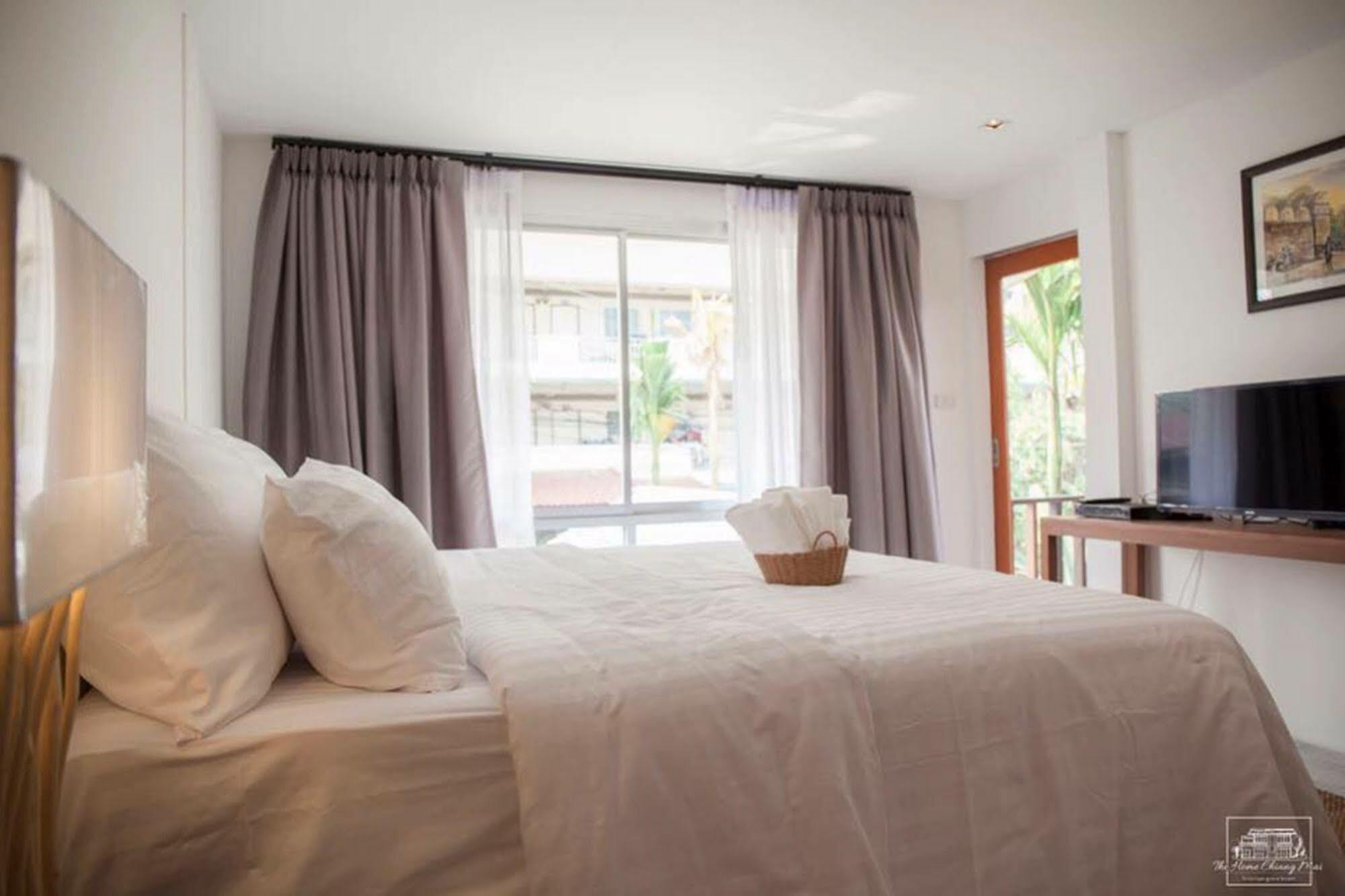 The Home Chiangmai Luxury Guesthouse Chiang Mai Bagian luar foto