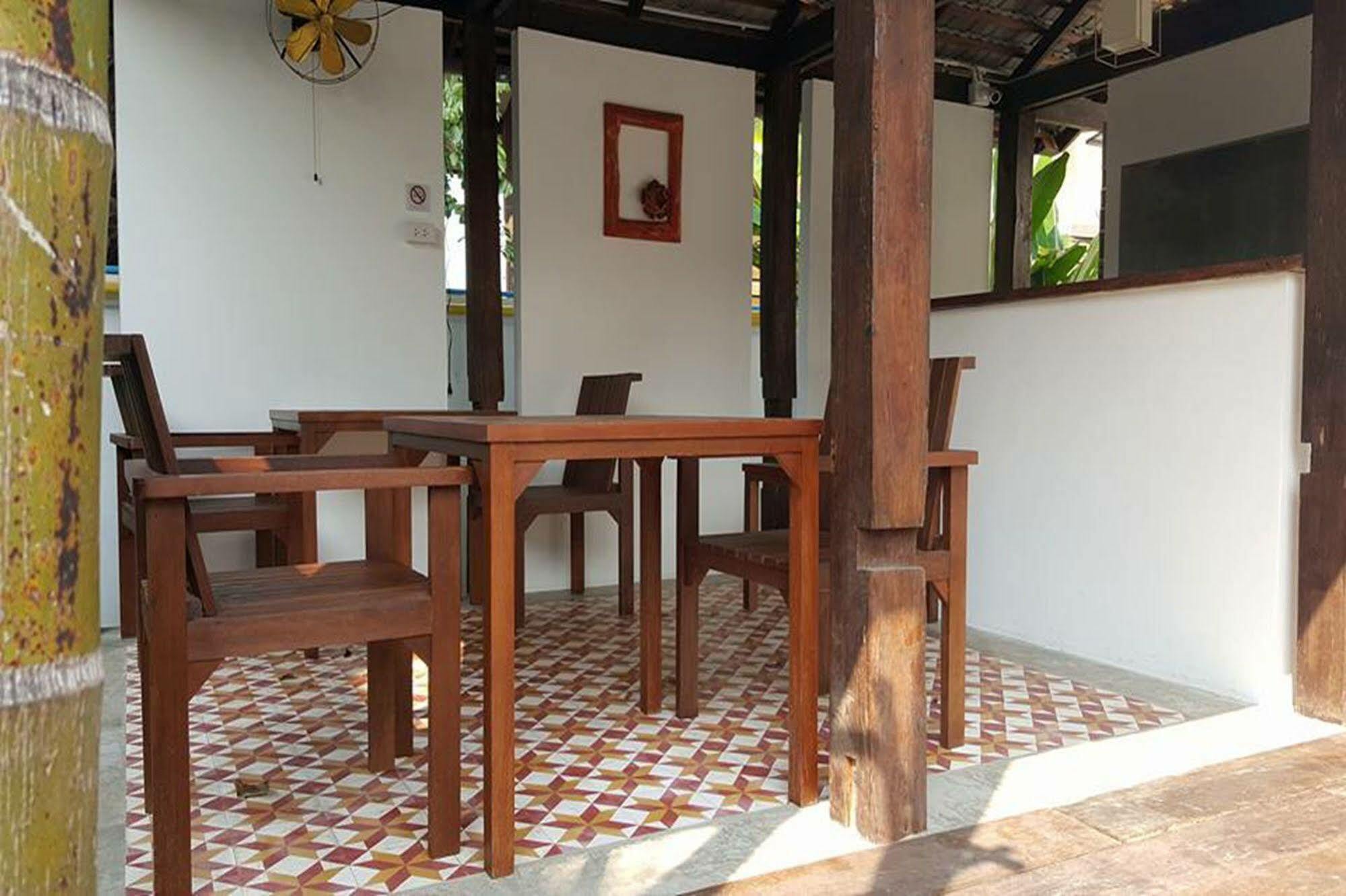 The Home Chiangmai Luxury Guesthouse Chiang Mai Bagian luar foto