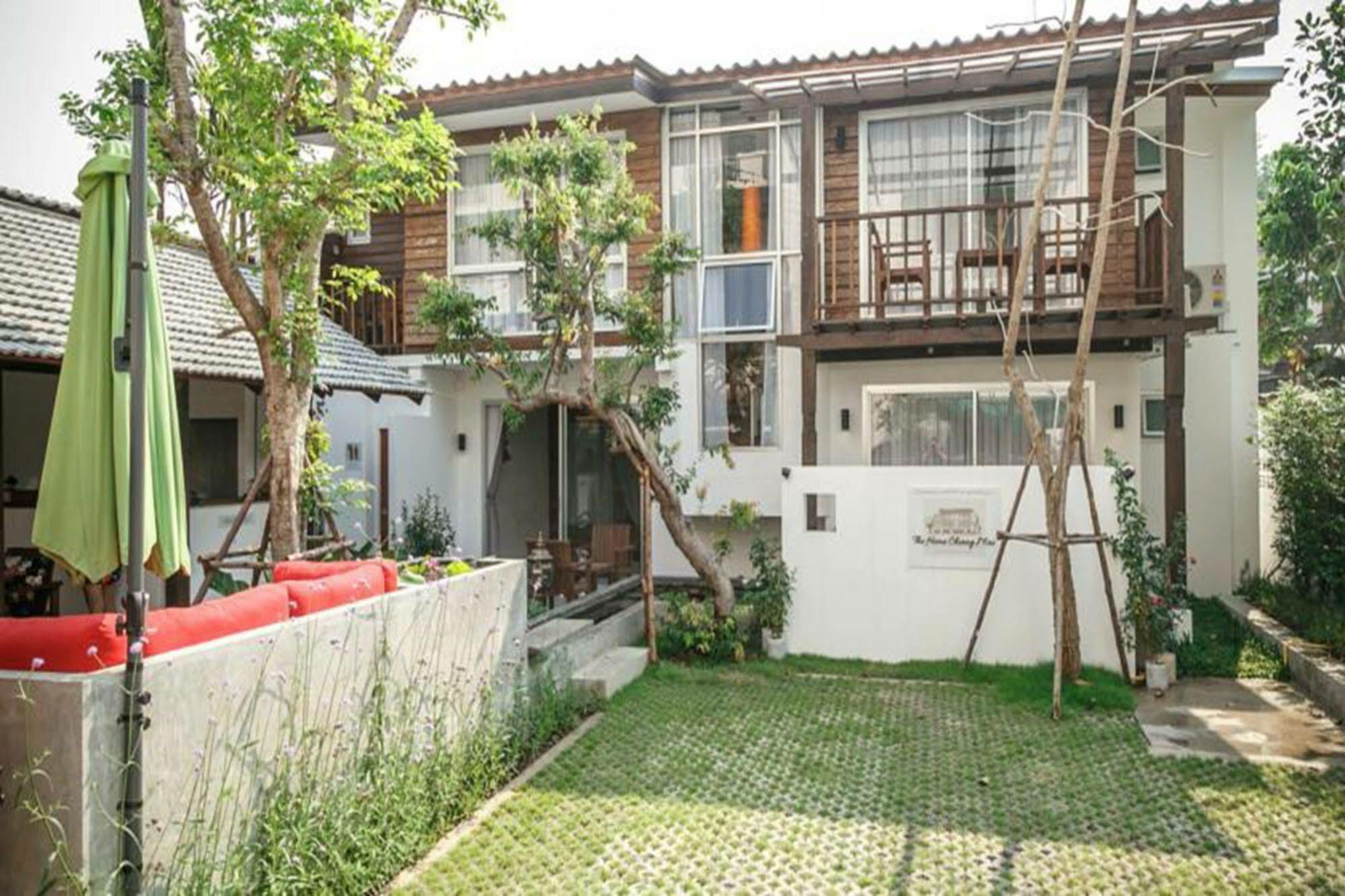 The Home Chiangmai Luxury Guesthouse Chiang Mai Bagian luar foto