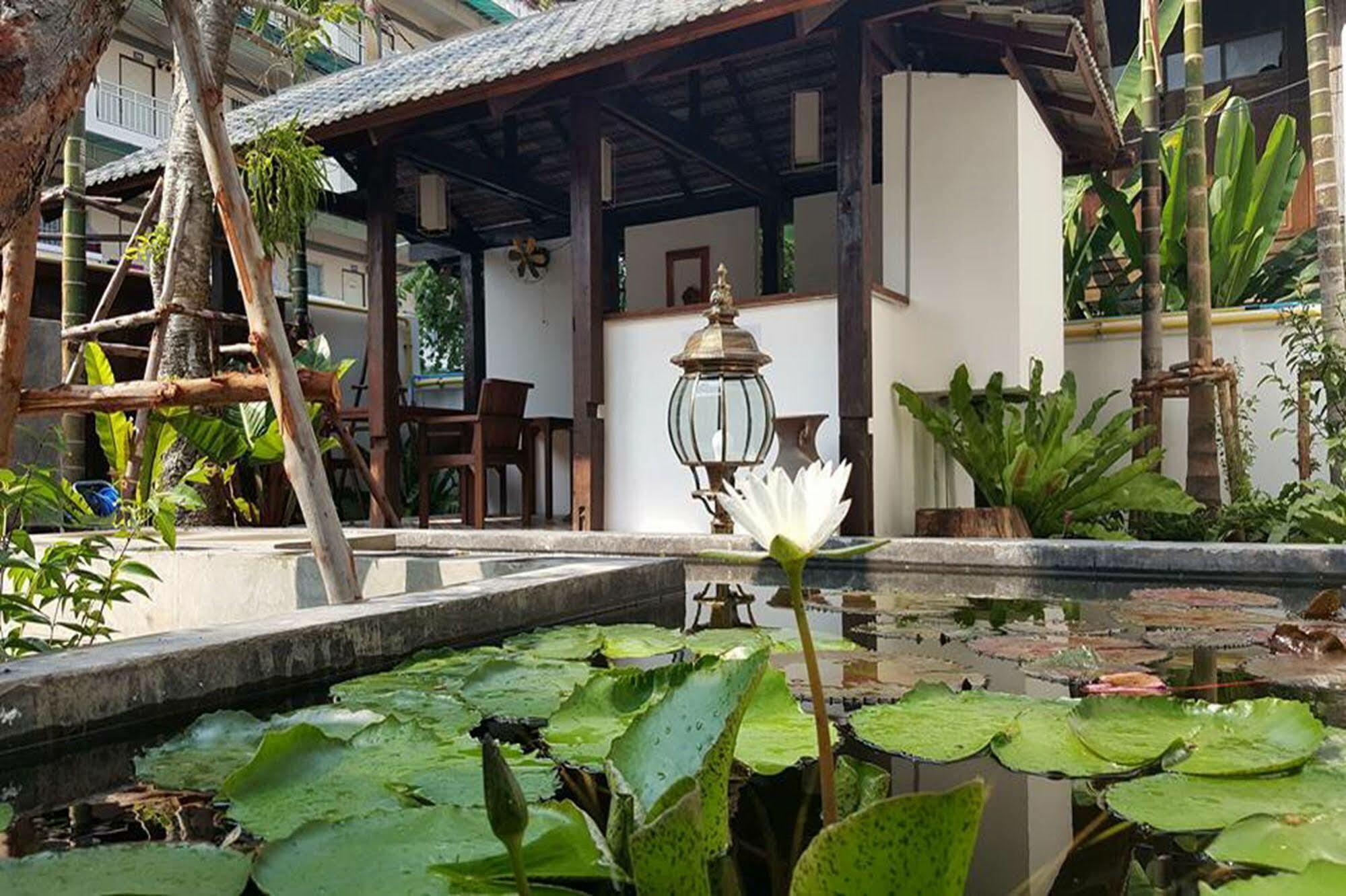 The Home Chiangmai Luxury Guesthouse Chiang Mai Bagian luar foto